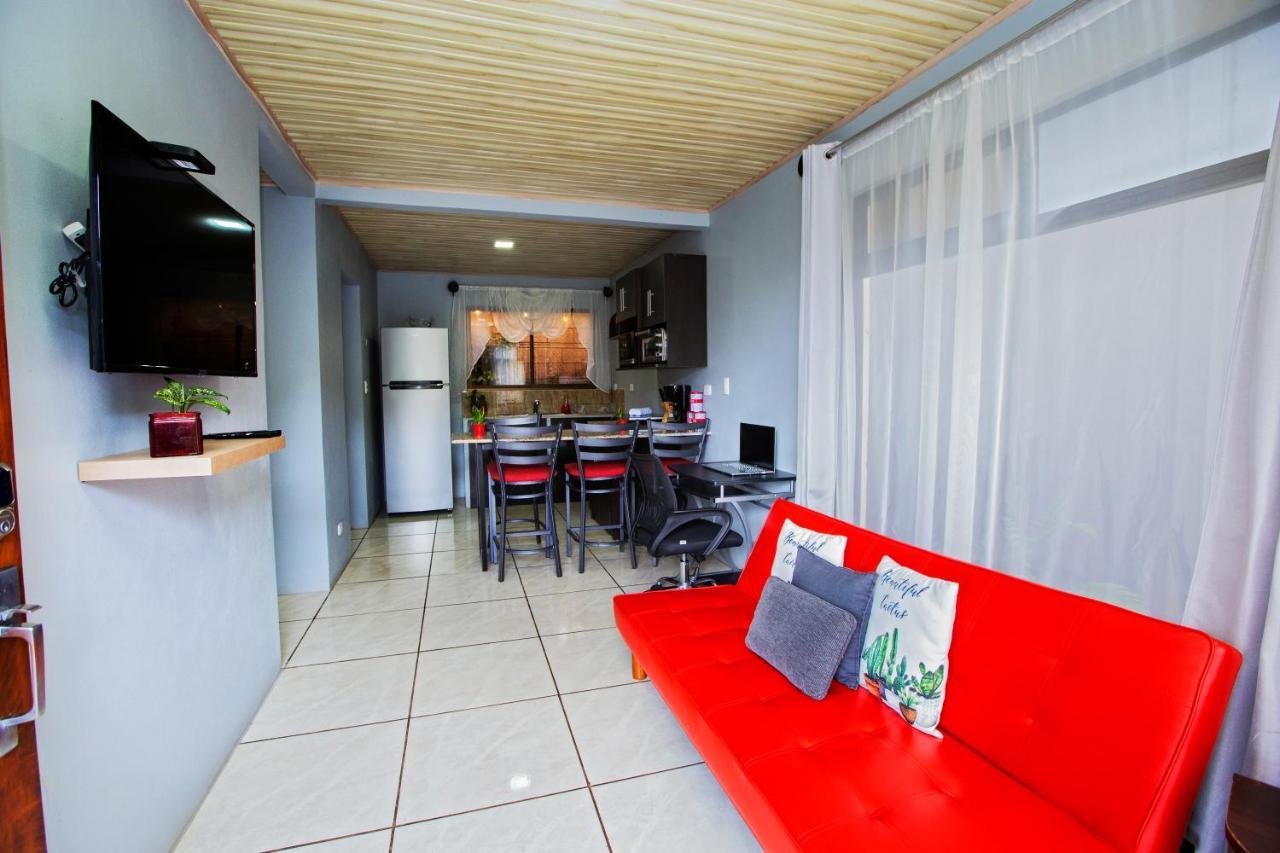 Casa Suculenta ,Monteverde Con Jacuzzi Privado Y Lavanderia Exterior foto